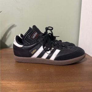 Adidas Samba Black and White Shoes. Men’s size 7